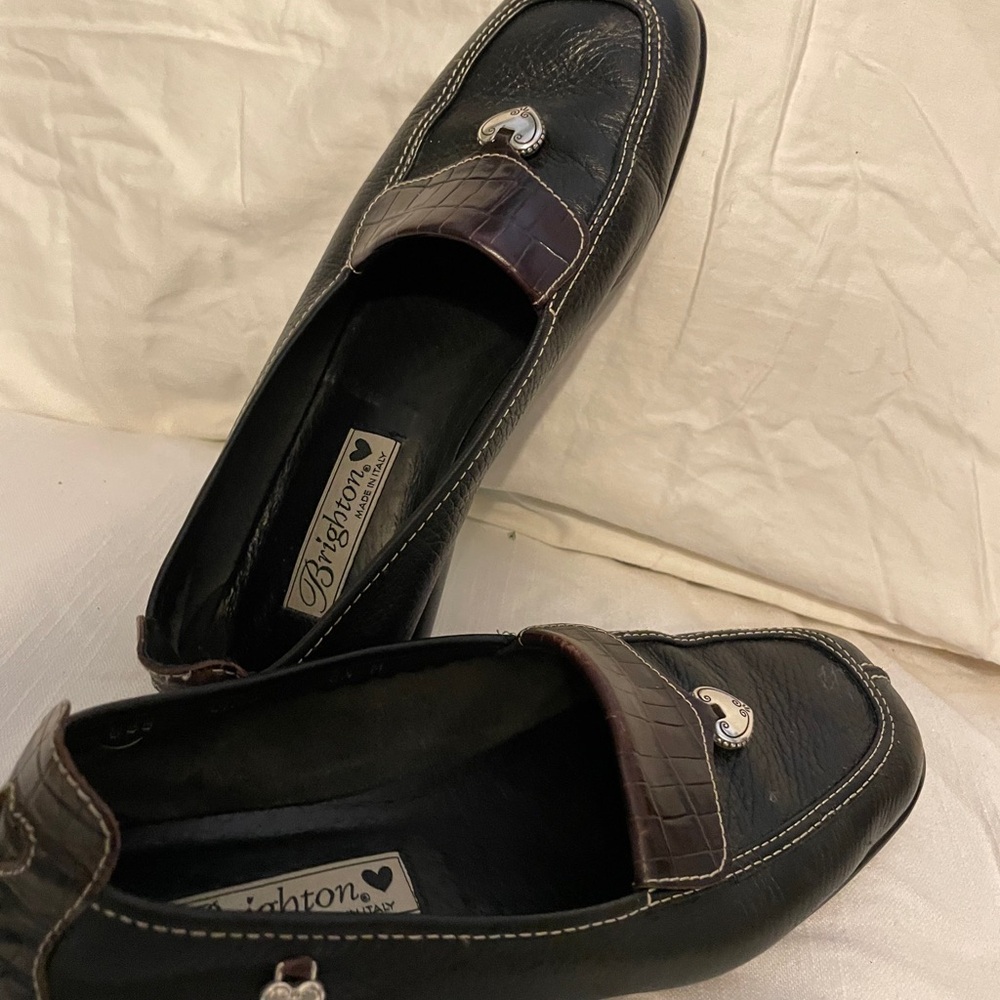 Brighton URSA Black Leather Loafers w/ Silver Heart Details, 8.5